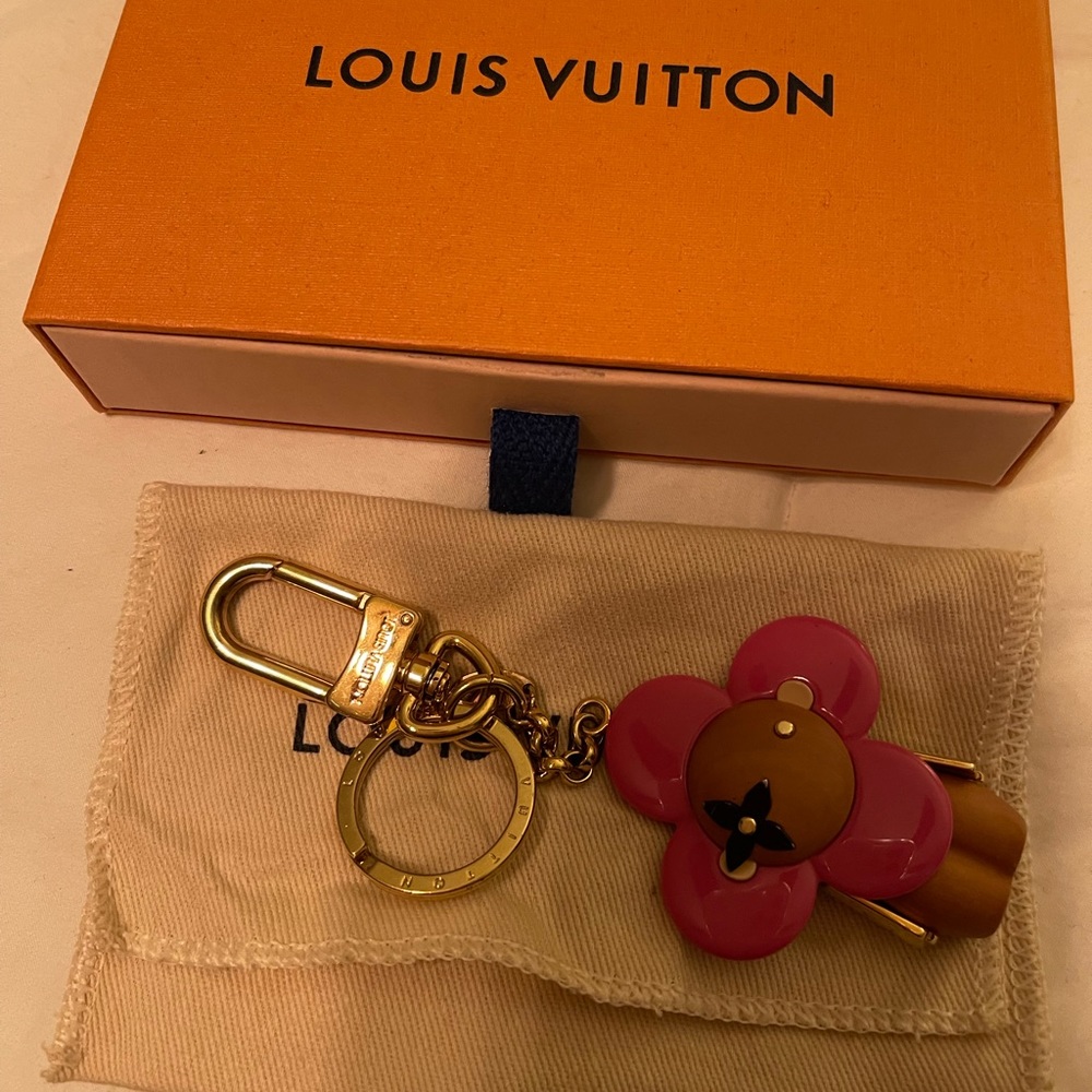 Authentic lv vivienne charm